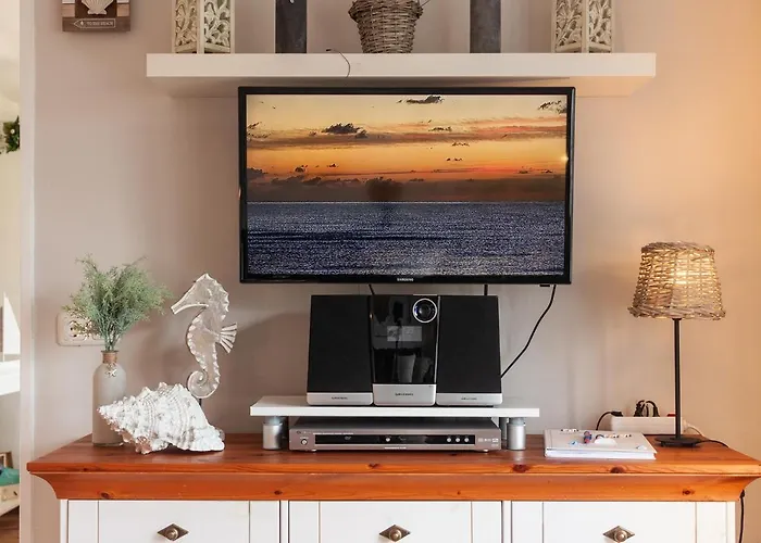 Hus Willem Ii 18, Muschelstuebchen Mit Strandkorb *